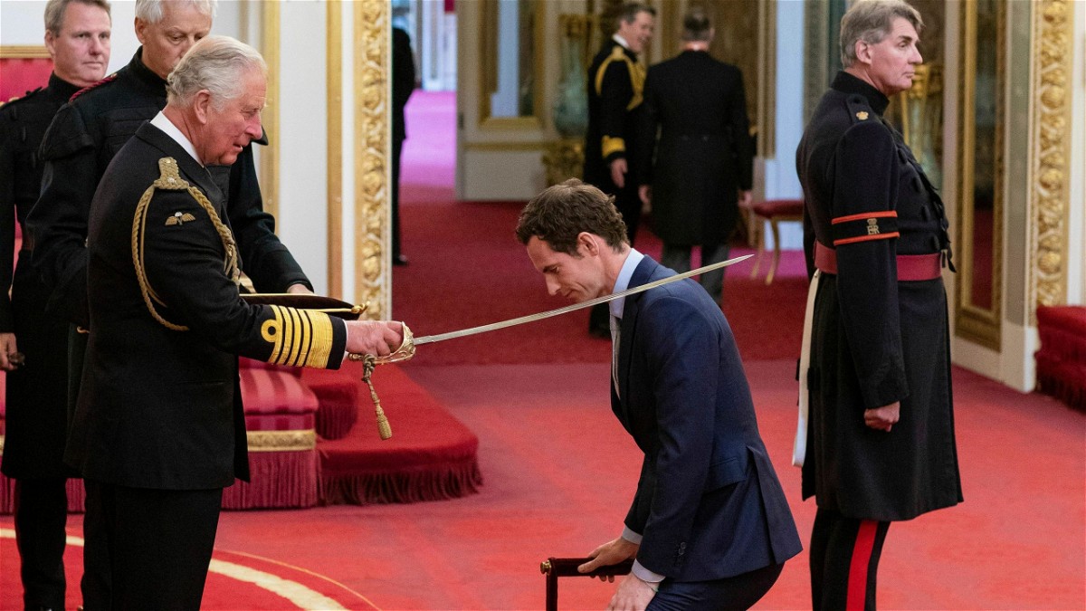andy murray receiving knighthood