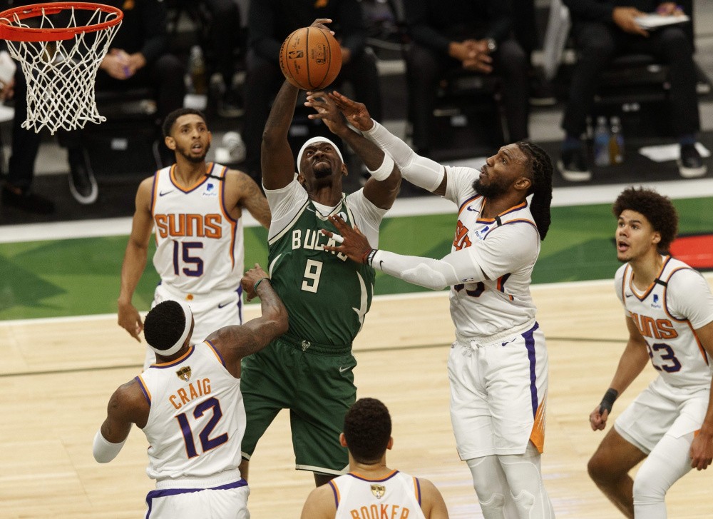 Underdogs of Game 6 of the NBA Finals for the Phoenix Suns and the Milwaukee Bucks