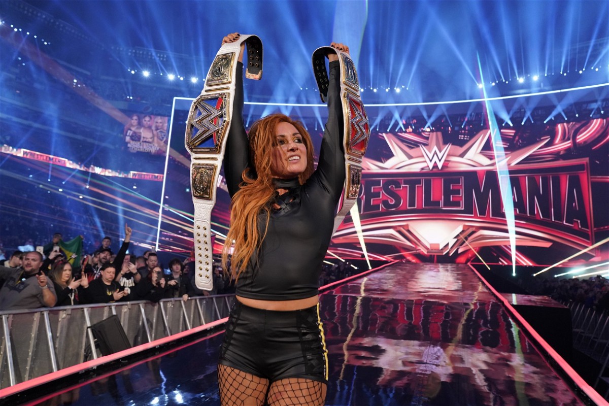 Becky Lynch wins WrestleMania Main Event