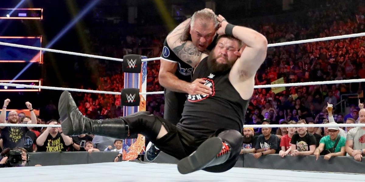 Kevin Owens performing the Stunner