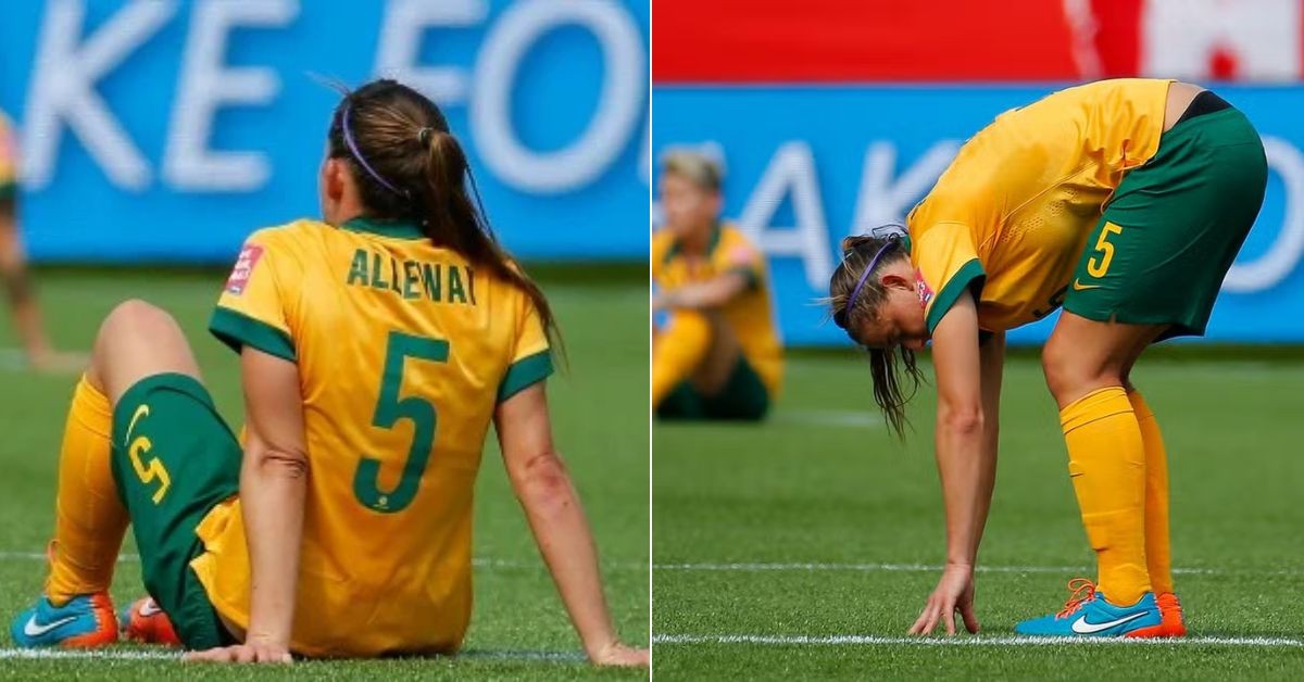 Australian women's team players look dejected after a loss