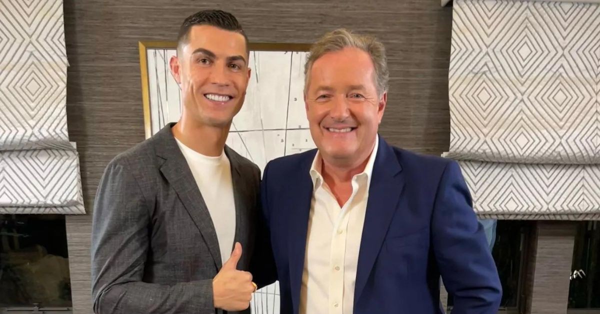 Cristiano Ronaldo with Piers Morgan after the interview (Credits: Google)