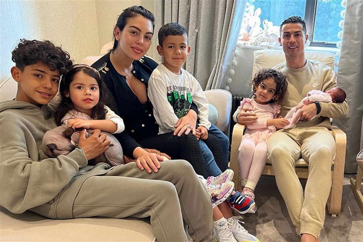 The Cristiano Ronaldo family. (Credits: People)
